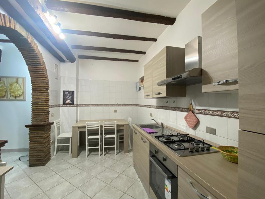 La Fanciulla Velca Apartment Tarquinia Bagian luar foto