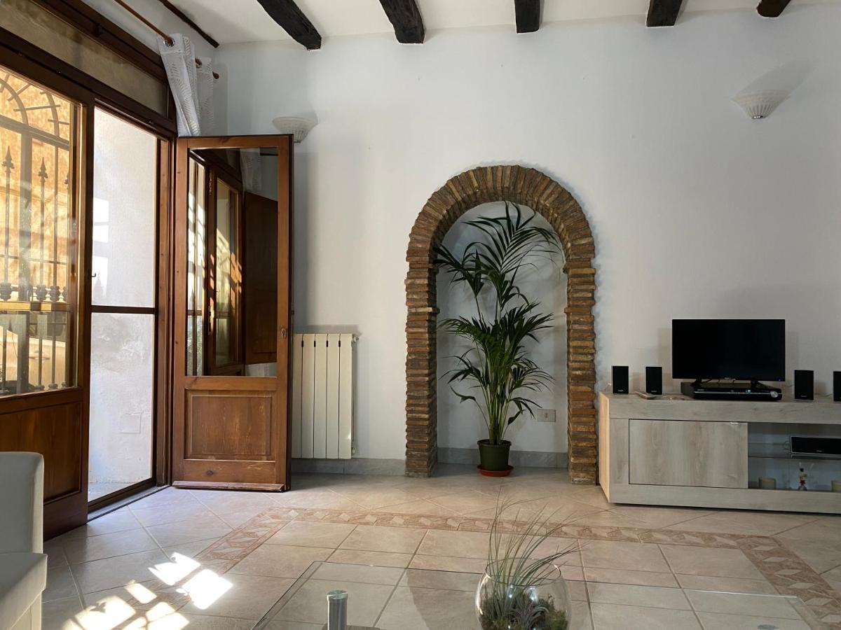 La Fanciulla Velca Apartment Tarquinia Bagian luar foto