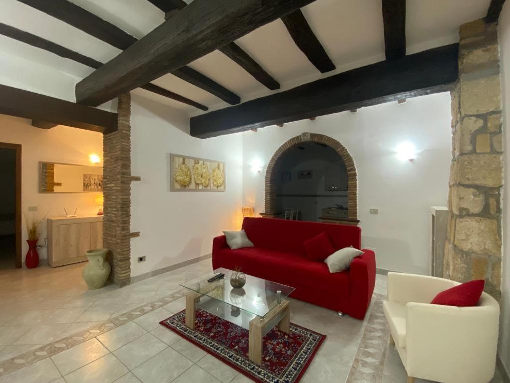 La Fanciulla Velca Apartment Tarquinia Bagian luar foto